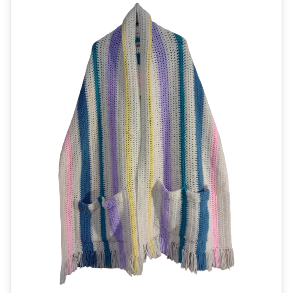 Vintage handknitted chunky blanket scarf with pockets